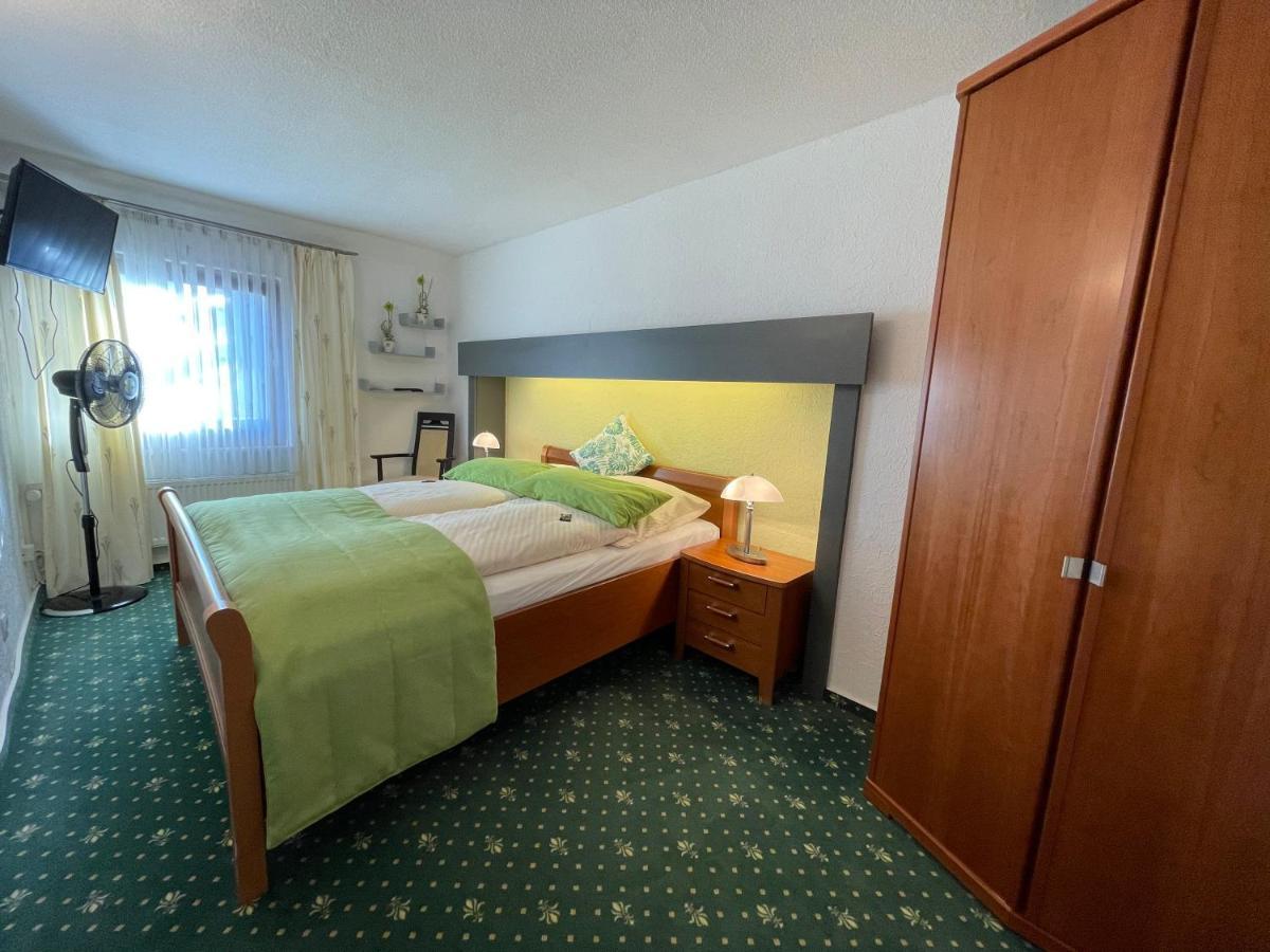 Hotel Garni Maass Браубах Екстер'єр фото
